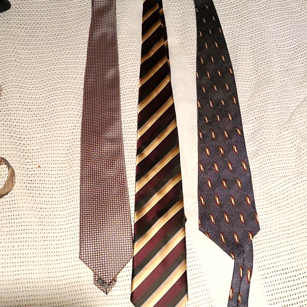 3 Ties assorted brands